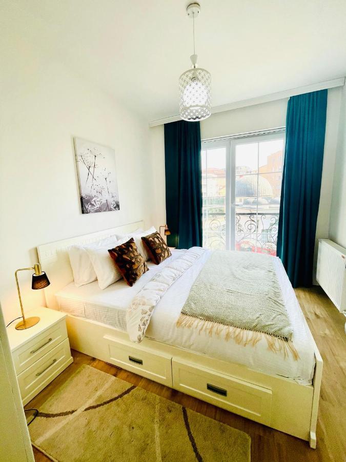 4 Llullat - City Center Apartment プリシュティナ エクステリア 写真